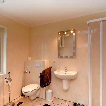 Ferienwohnung Kranich بوتبوس