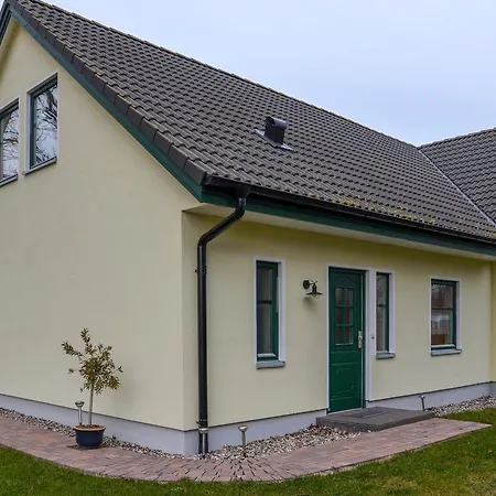 Ferienwohnung Kranich شقة *